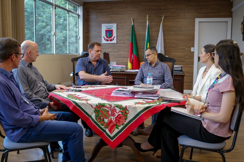 Reitoria esteve reunida com o prefeito de Santa Rosa, Anderson Mantei